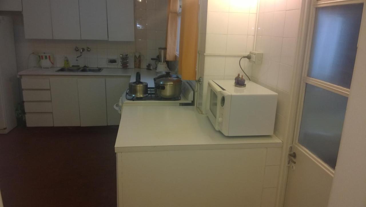 Habitacion Con Bano Privado Un Piso Por Escalera Buenos Aires Bagian luar foto