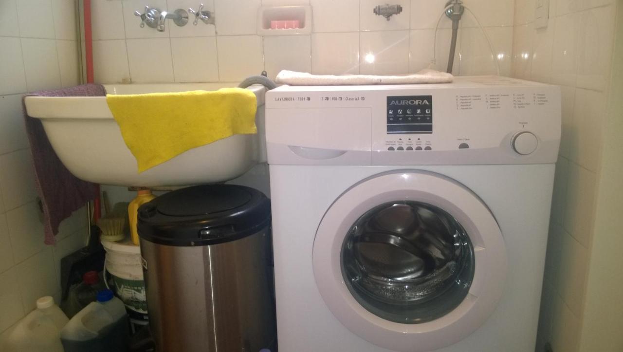 Habitacion Con Bano Privado Un Piso Por Escalera Buenos Aires Bagian luar foto