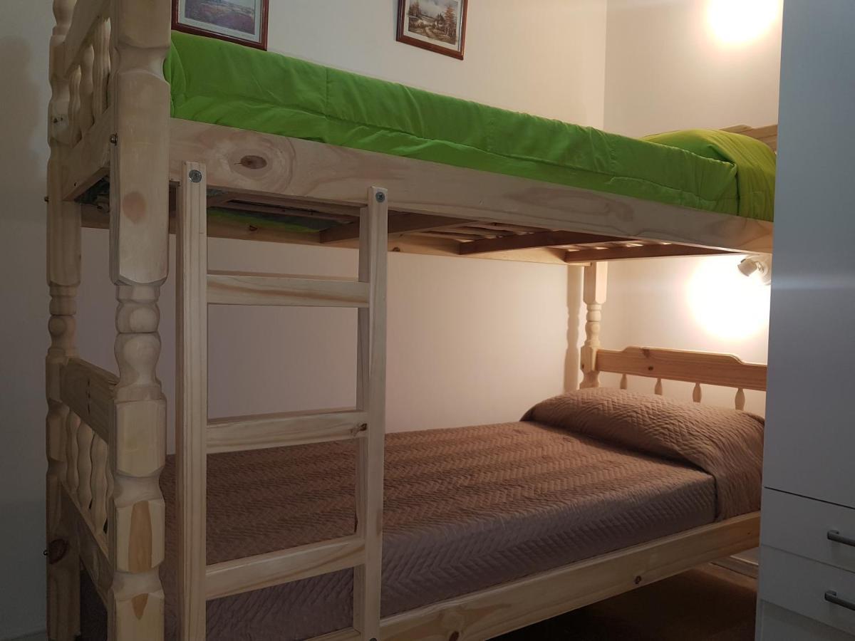 Habitacion Con Bano Privado Un Piso Por Escalera Buenos Aires Bagian luar foto
